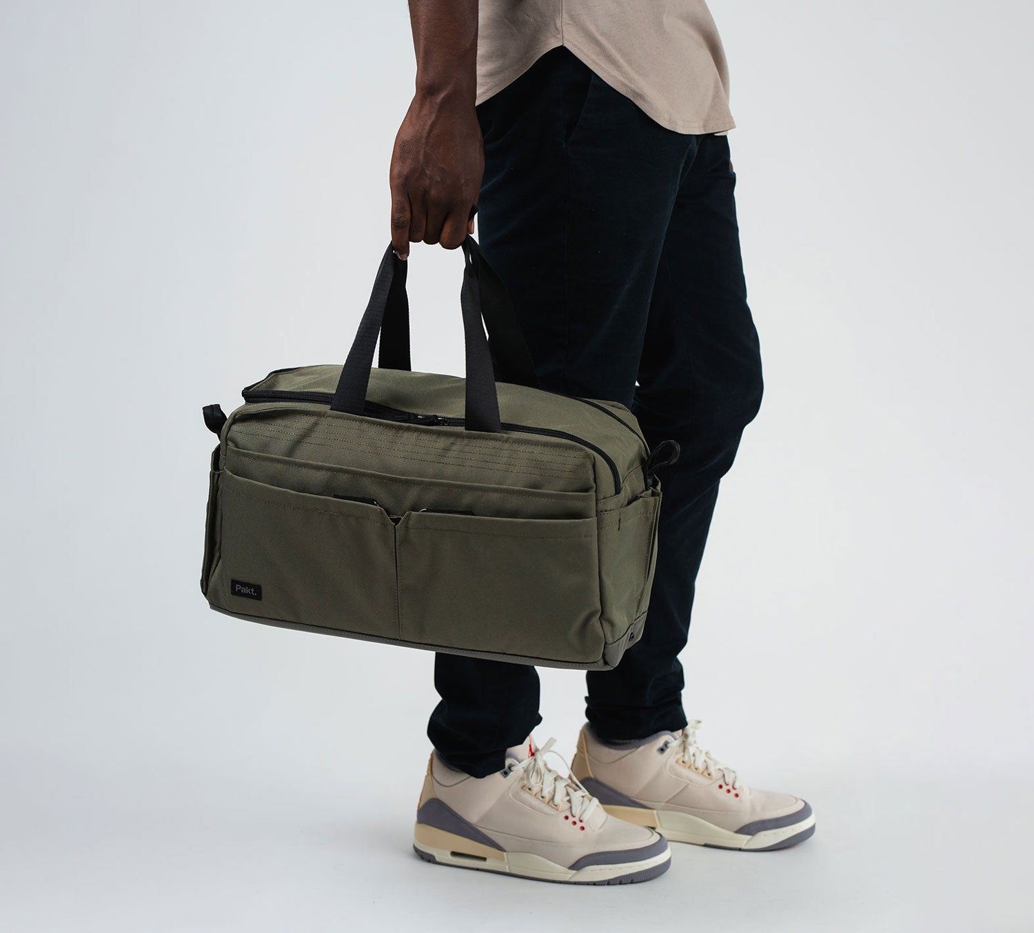  Pakt. The Anywhere 25L Duffel - Green 