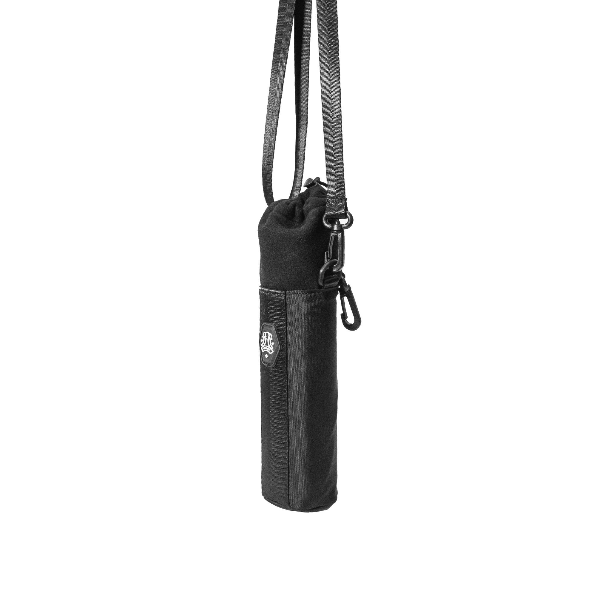  FRONT The Knight Cylinder Bag D621 - Black 