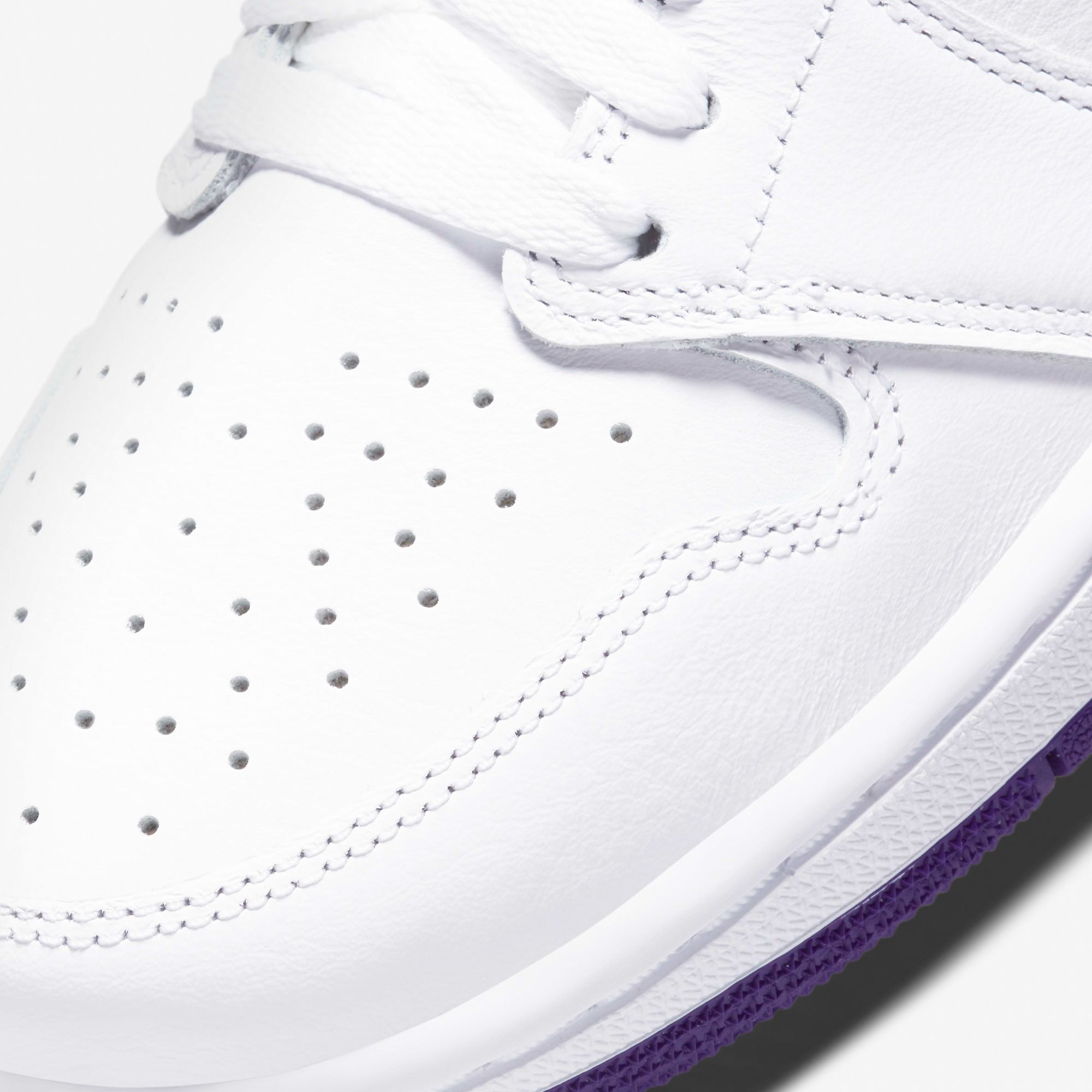  Air Jordan 1 High Retro OG - Metallic Court Purple 