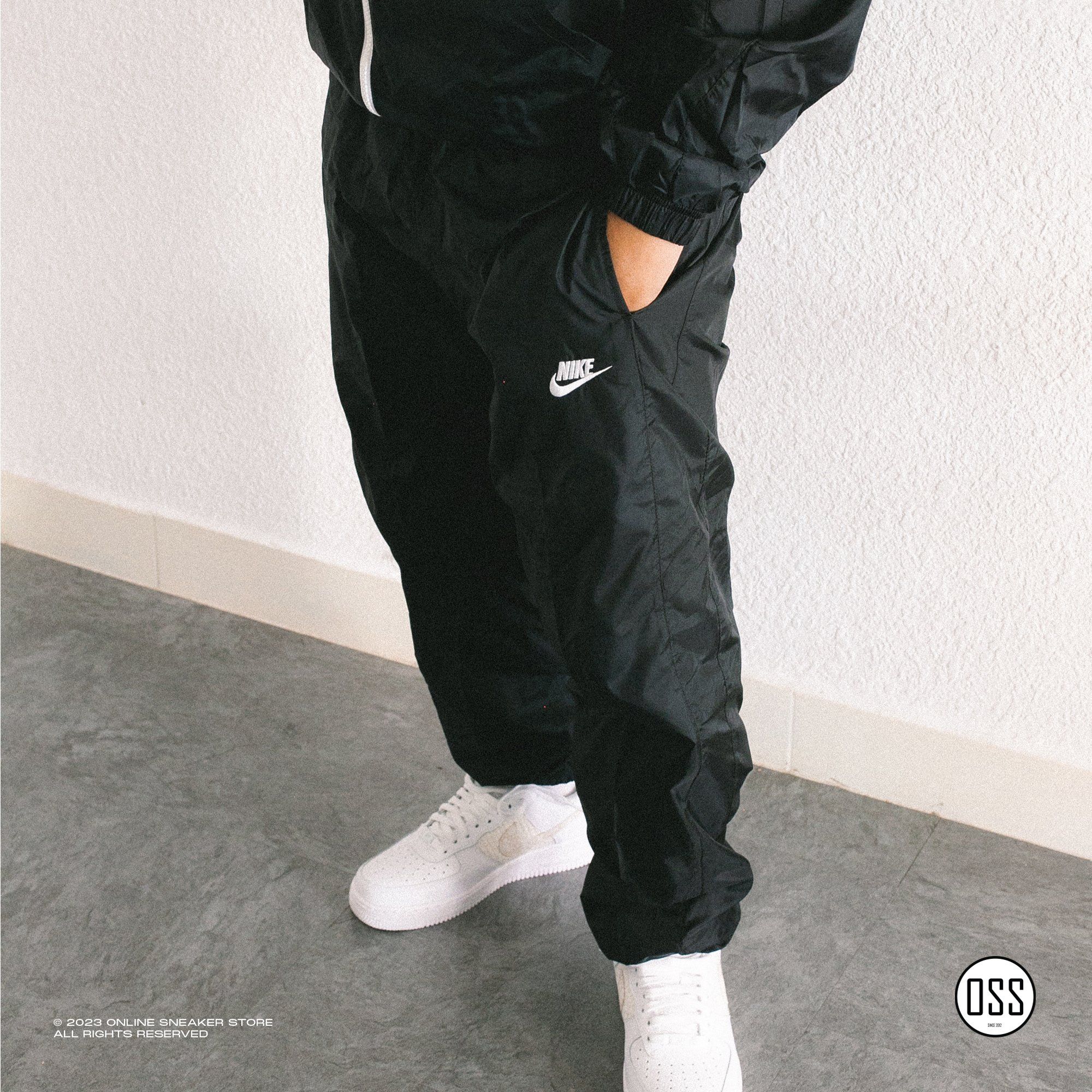  Nike NSW Hooded Woven Tracksuit 