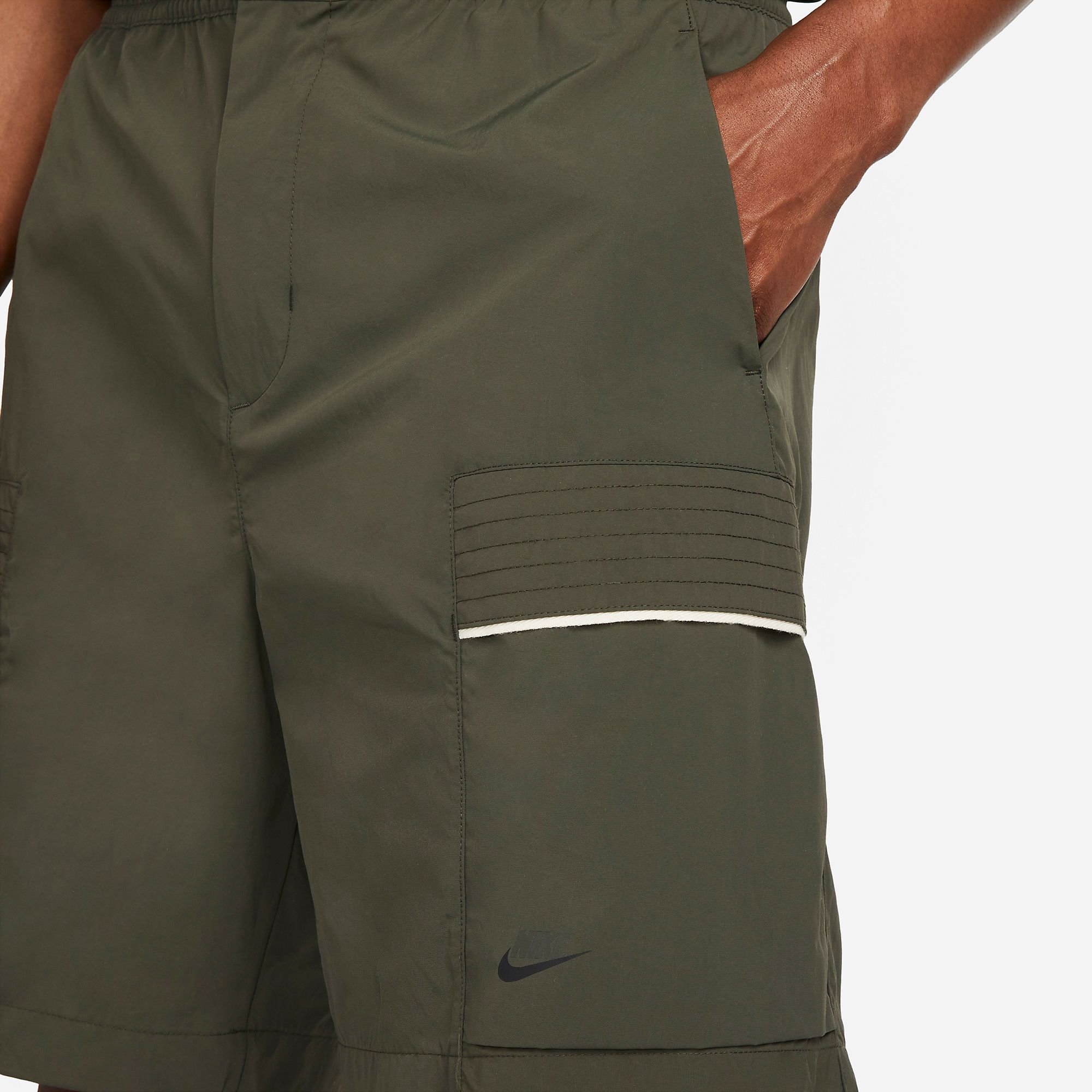  Nike Sportswear Essentials Woven Utility Shorts - Sequoia 