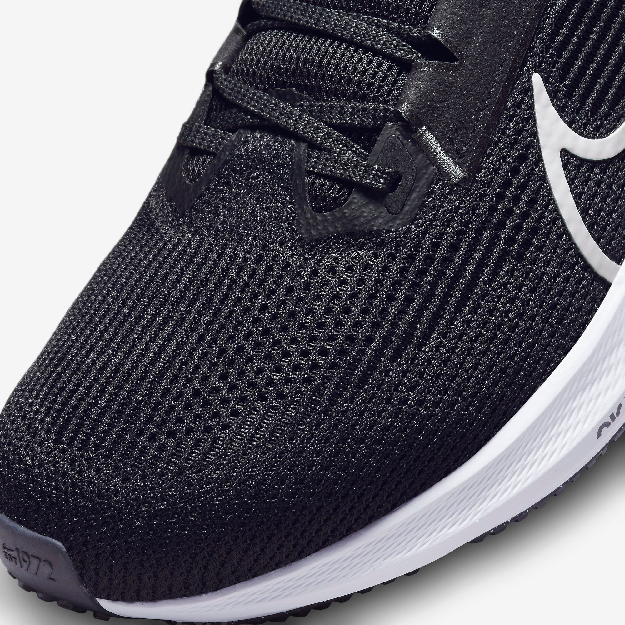  Nike Pegasus 40 - Black 