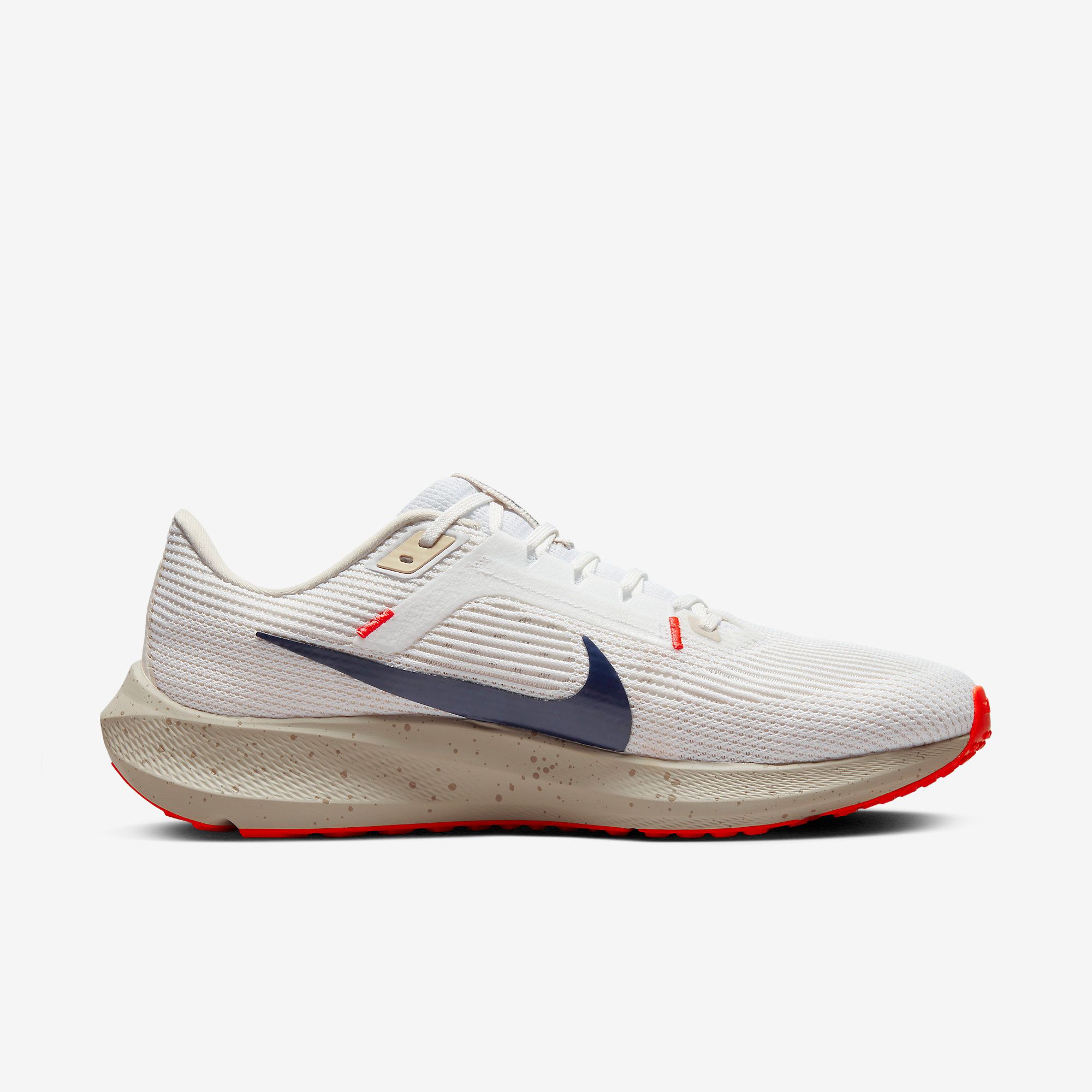  Nike Pegasus 40 - Light Orewood Brown 