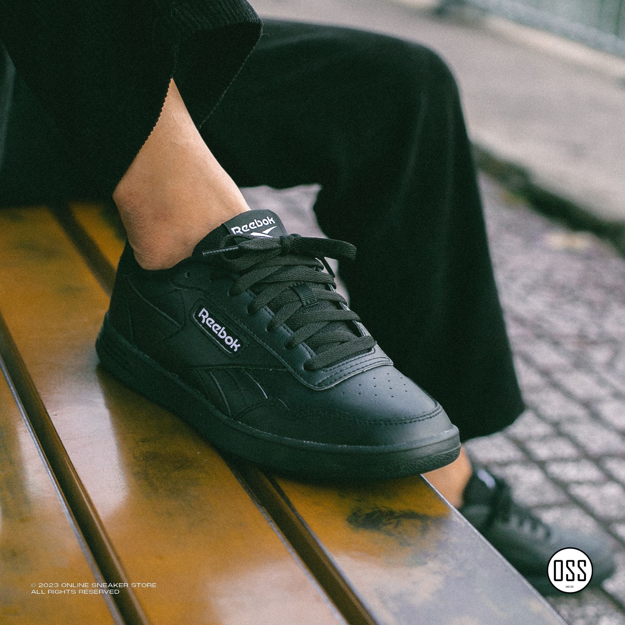  Reebok Court Advance - Triple Black / White 