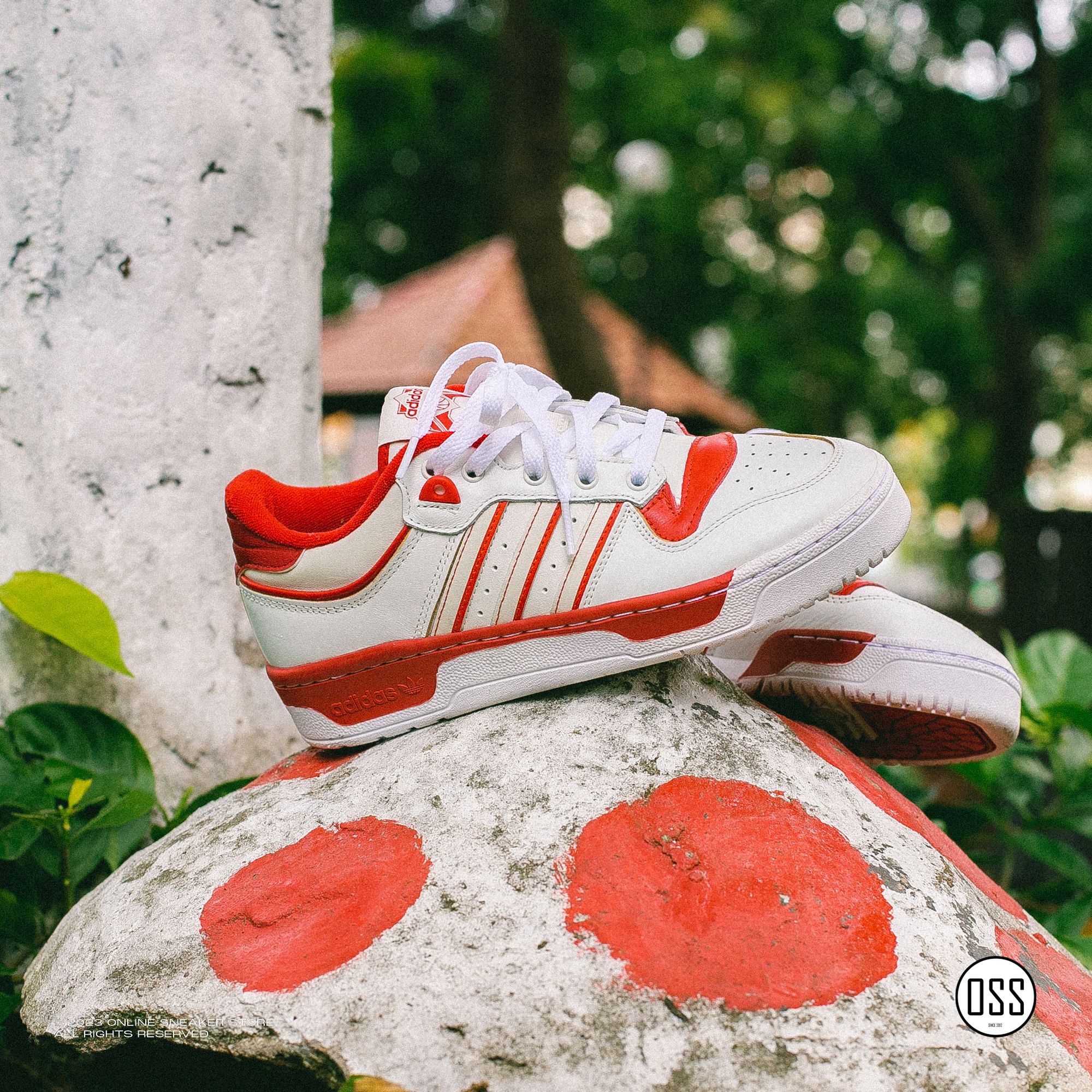  adidas Rivalry Low 86 - Off White / Power Red 