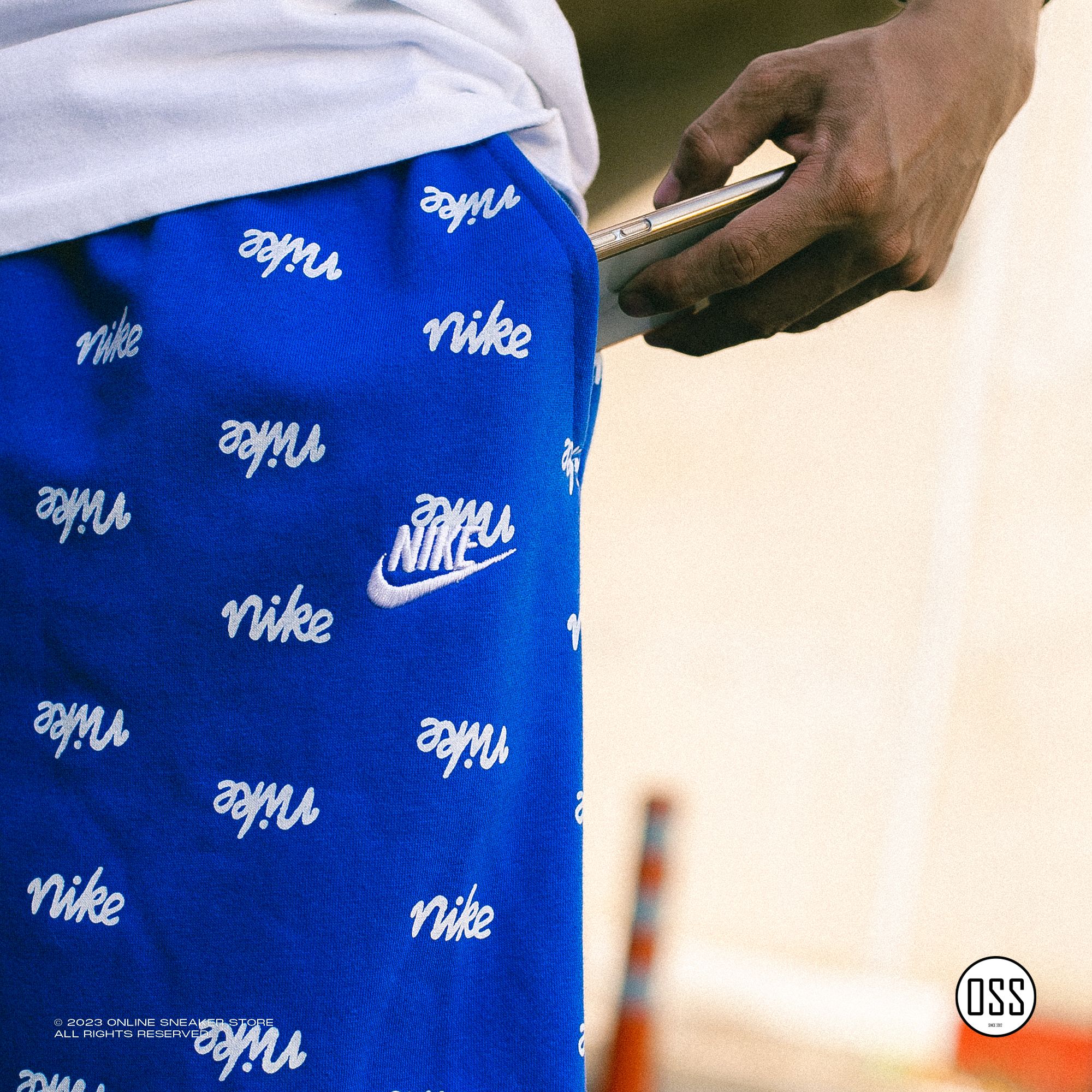  Nike Sportswear Club Script Shorts - Game Royal 