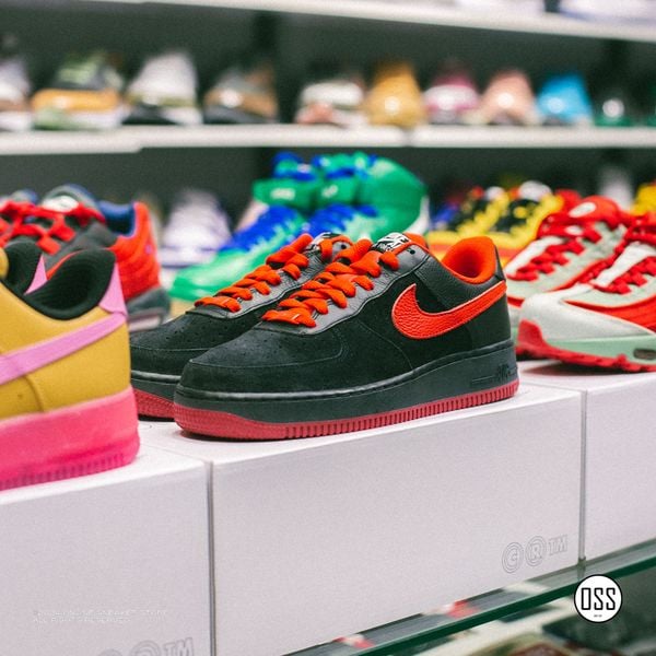  Nike Air Force 1 Low By You - Black Suede / Red 