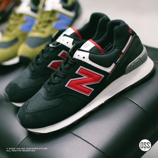  New Balance 574 - Black / Red 