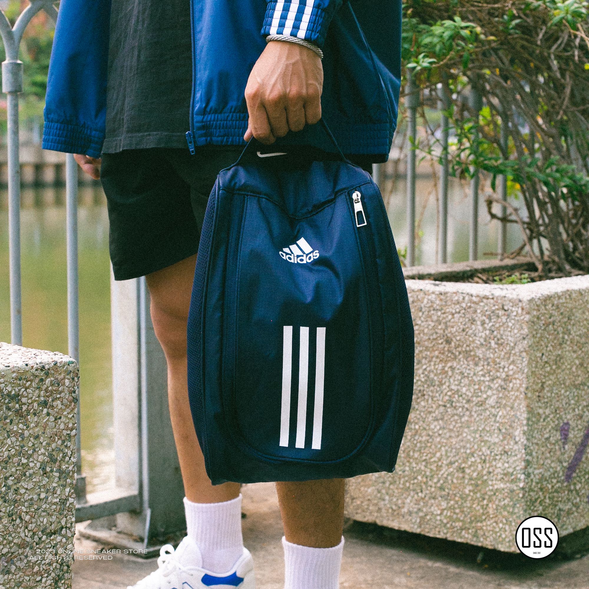  adidas Shoe Bag - Navy / White Stripes 