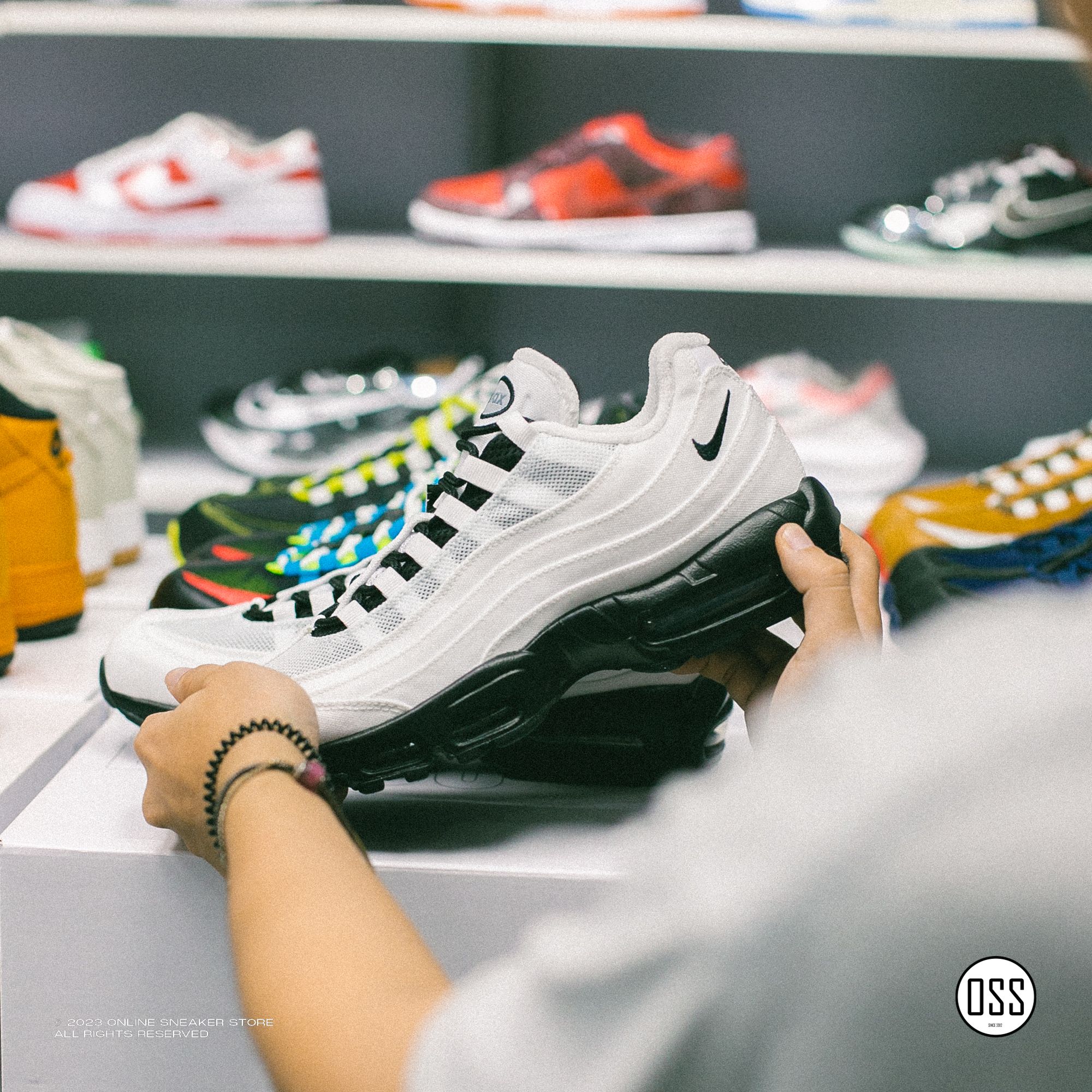  Nike Air Max 95 Unlocked On You - White / Black 