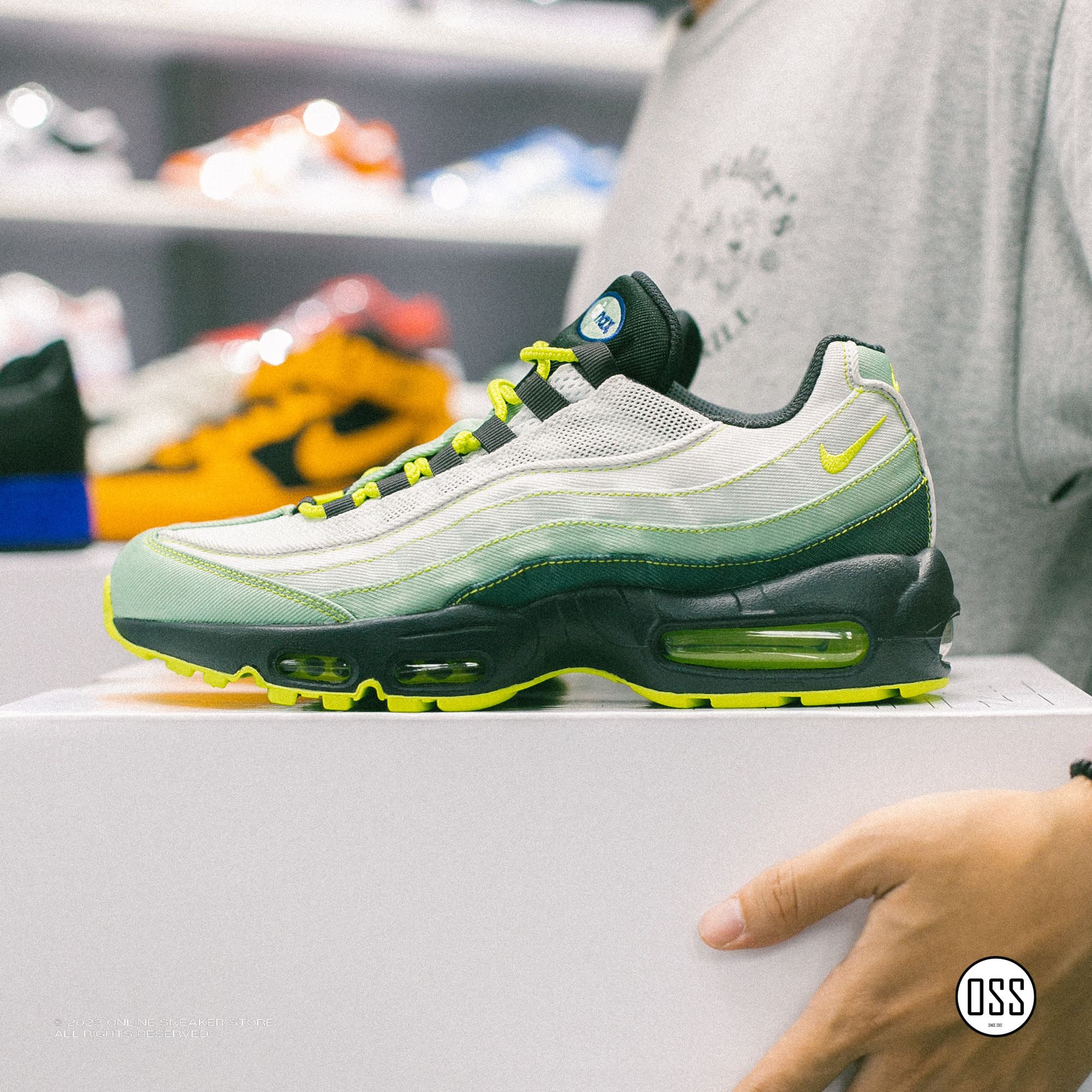 Nike Air Max 95 By You - Fade Twill Hasta – Online Sneaker Store