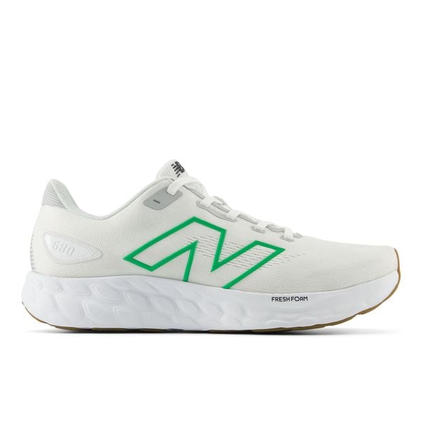  New Balance Fresh Foam 680 v8 - White / Kelly Green 