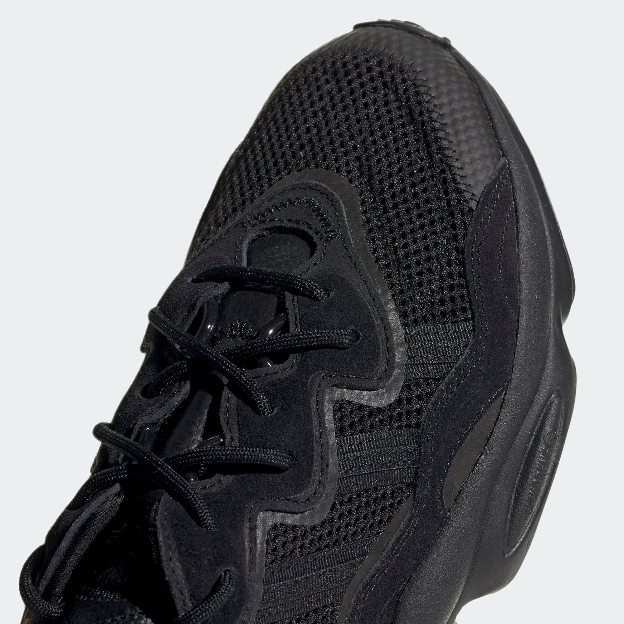  adidas Ozweego - Core Black 