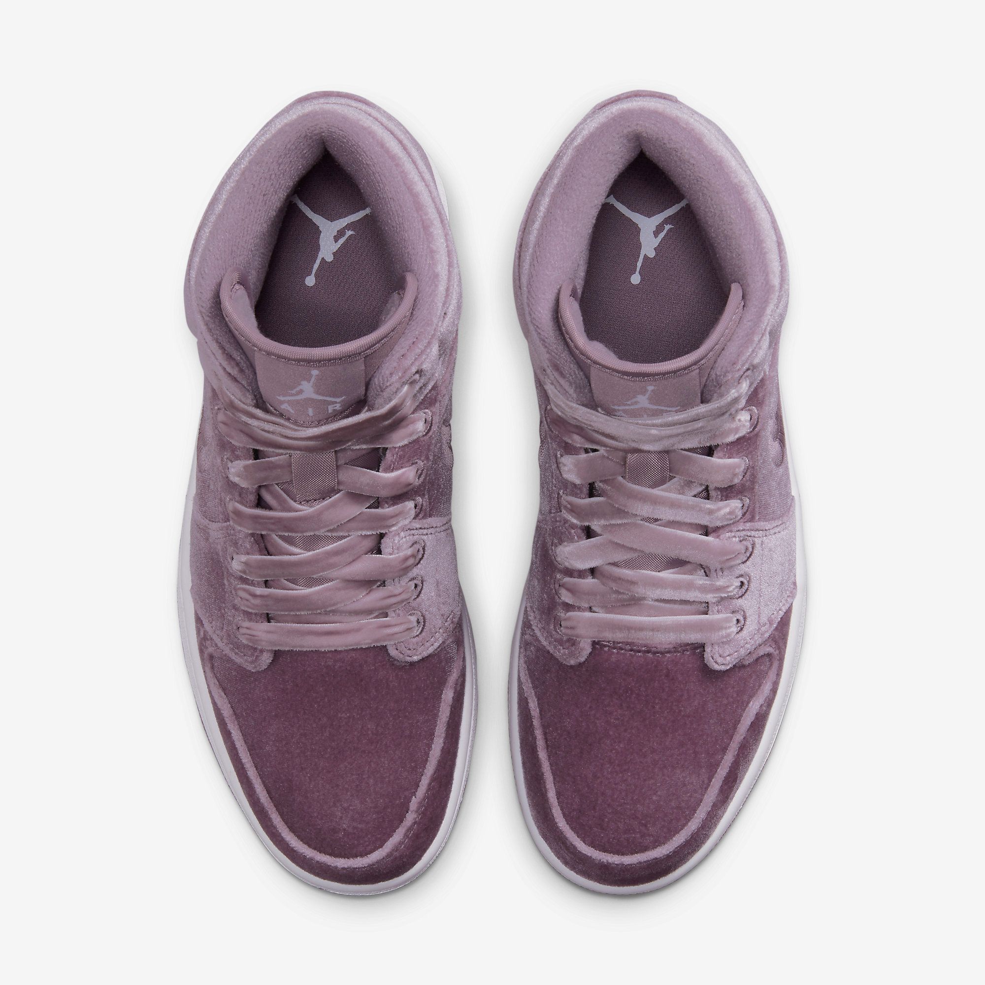  Air Jordan 1 Mid SE - Purple Velvet 