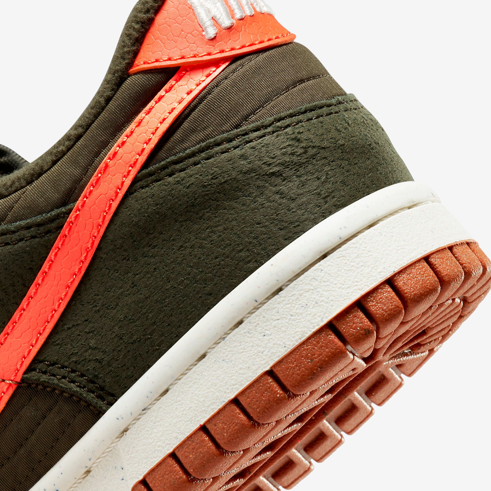 Nike Dunk Low GS - Toasty Green â Online Sneaker Store