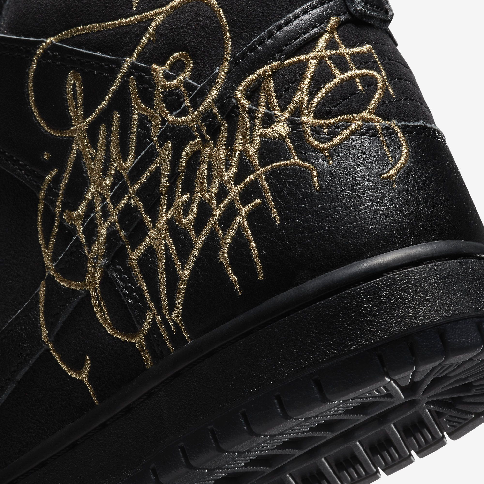  FAUST x Nike SB Dunk High - Black/Metallic Gold 