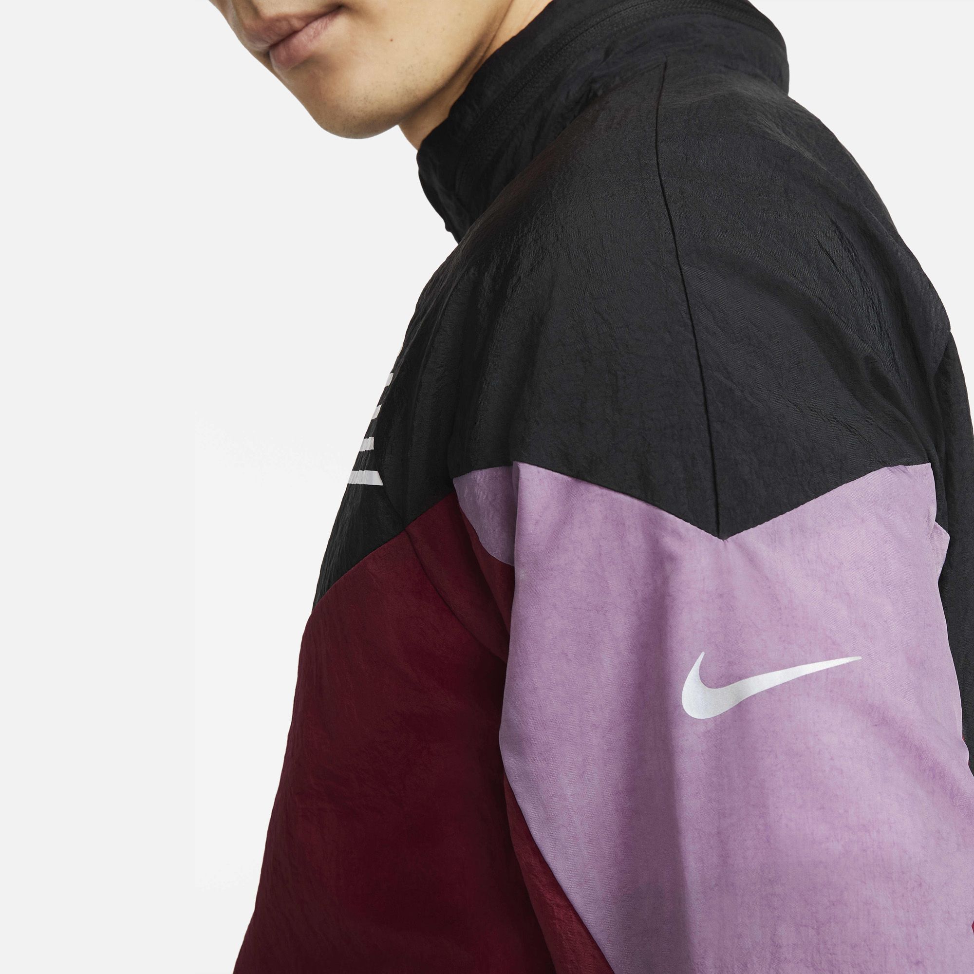  Nike Blue Ribbon Sports Windrunner Jacket - Red 