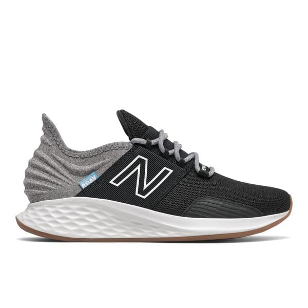  New Balance Fresh Foam ROAV - Black / Light Aluminum 