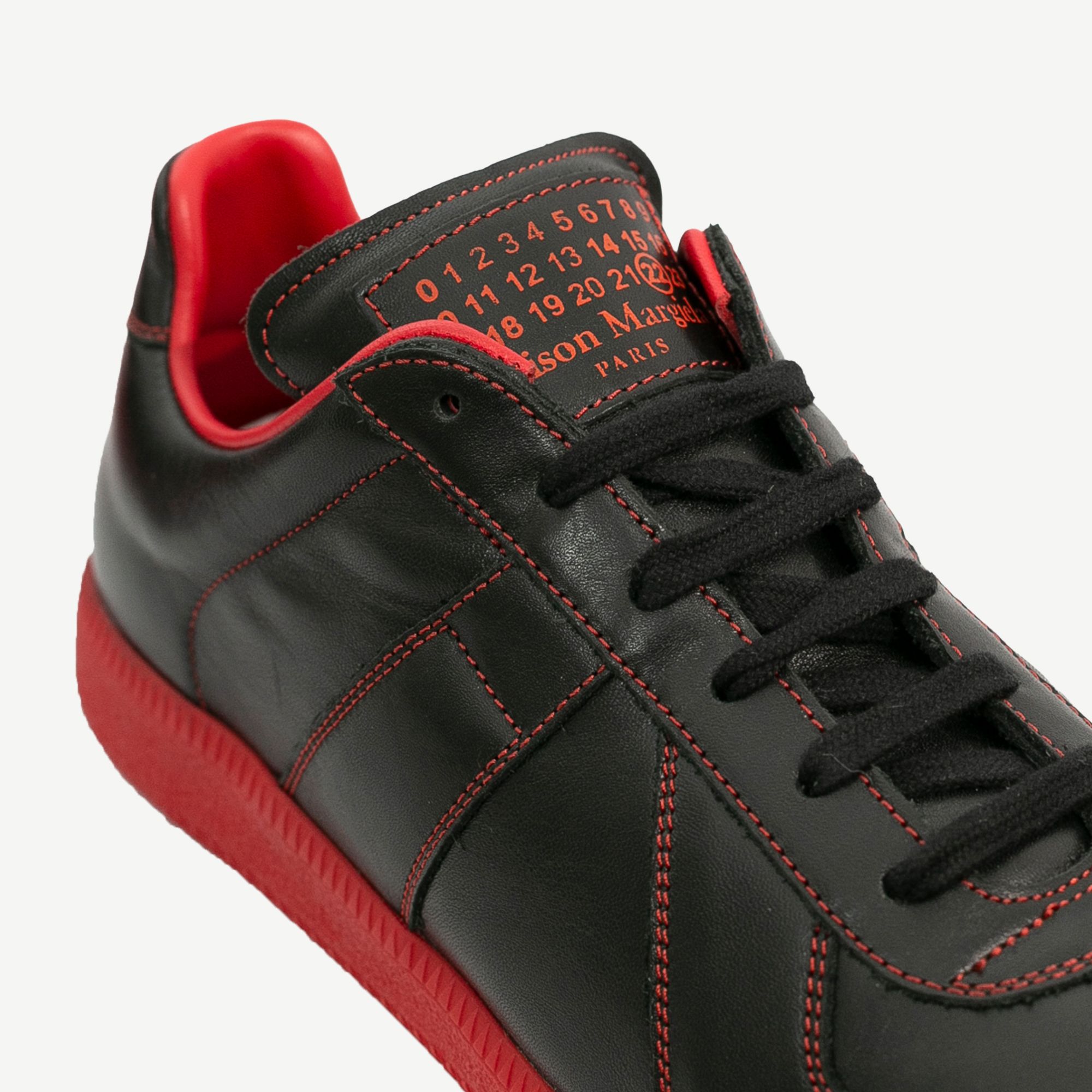  Maison Margiela 22 Replica Low Contrast Stitch - Black/Red 