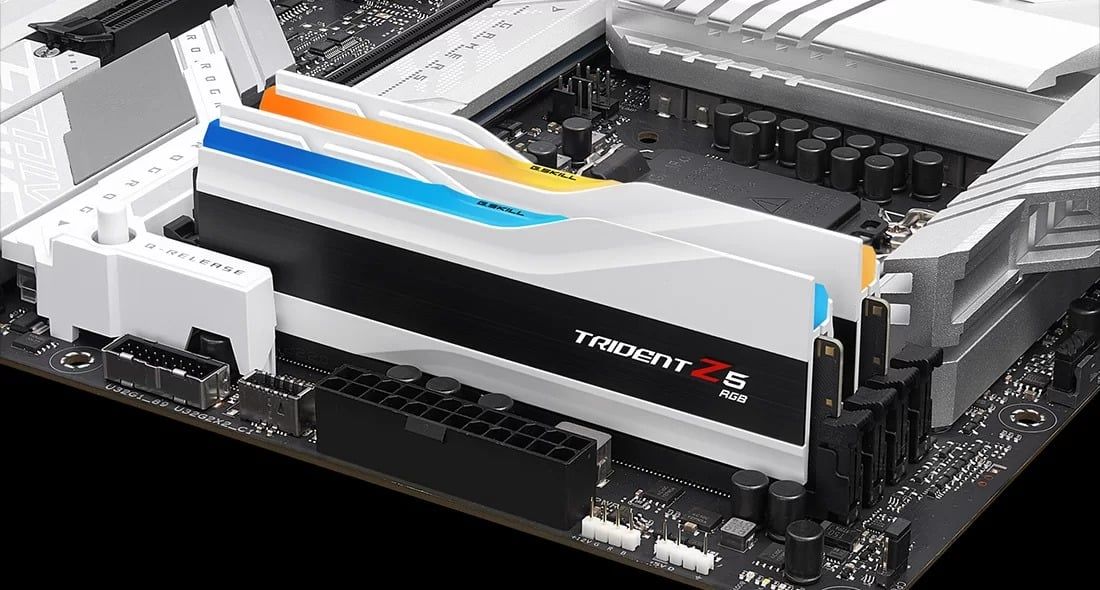  RAM G.SKILL TRIDENT Z5 RGB 32GB (2x16GB) 6000MHz DDR5 WHITE ( F5-6000J3238F16GX2-TZ5RW ) 