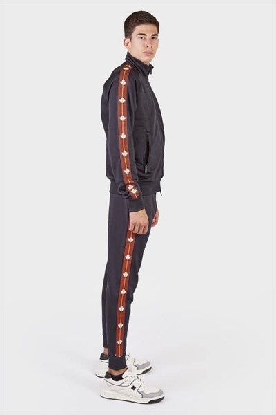  Bộ Nỉ Dsquared2 Viền Nâu S74Hg0118 