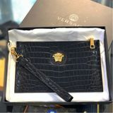  Clutch Versace Đen Da Sấu D410H 