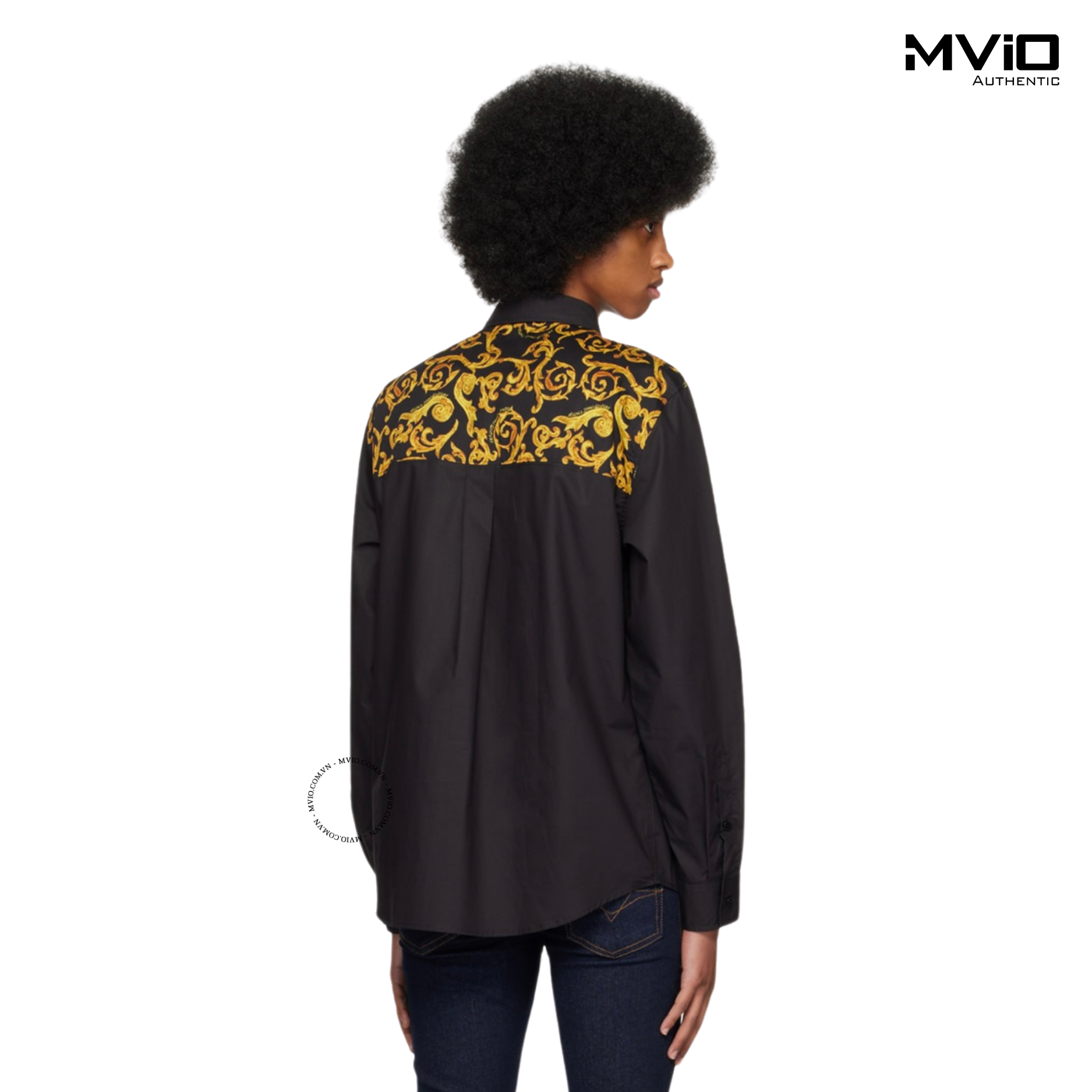  Sơ Mi Versace Đen Dài Tay Hoạ Tiết Vàng Ngực 74GAL225 