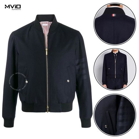  Khoác Bomber Thom Browne Navy Tay Viền Xanh MJ0030A 06393 415 