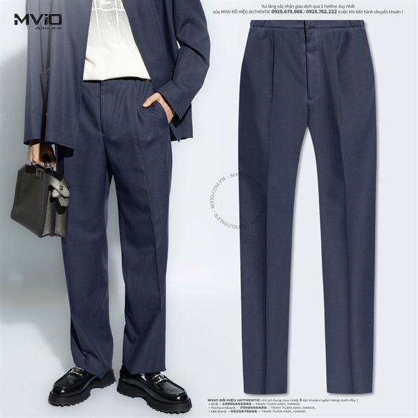  Quần Vải Fendi Navy Cạp Chun Thêu Túi Sau FB0979ARS8S F04V6 