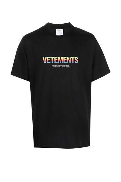 Phông Vetements Đen Chữ Màu