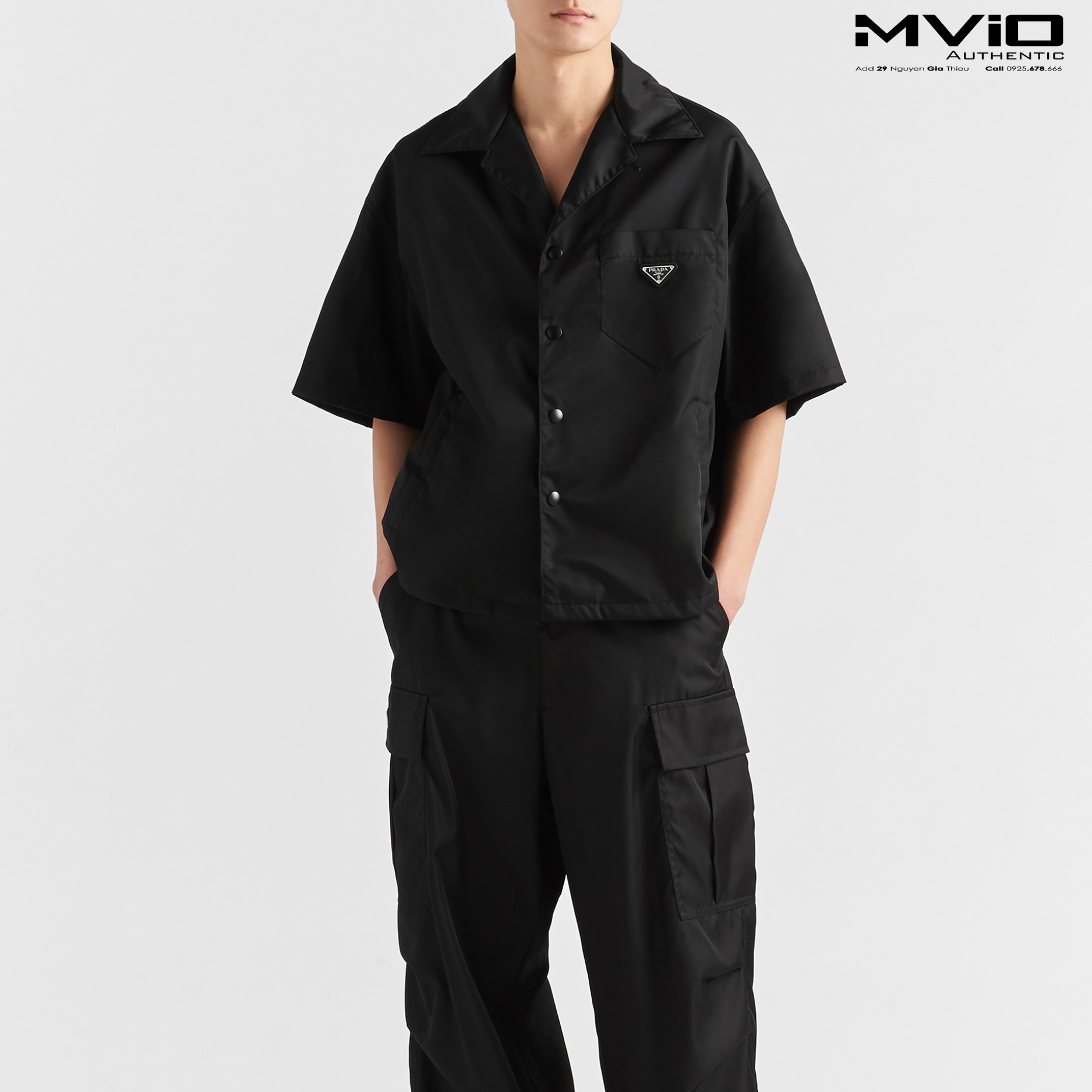  Sơ mi Prada đen cộc tay vải dù tag ngực SC449_1WQ8_F0002 