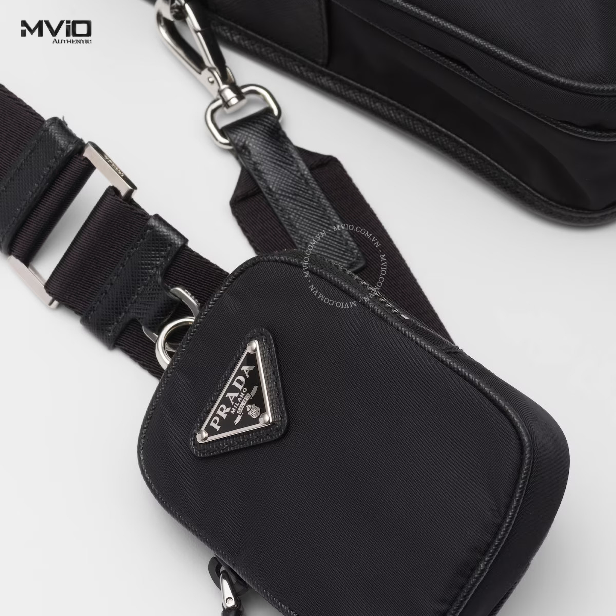  TÚI PRADA PHONE BOX ĐEN VẢI DÙ TÚI KÈM DÂY 2VD043VXOPZDMHF0002 