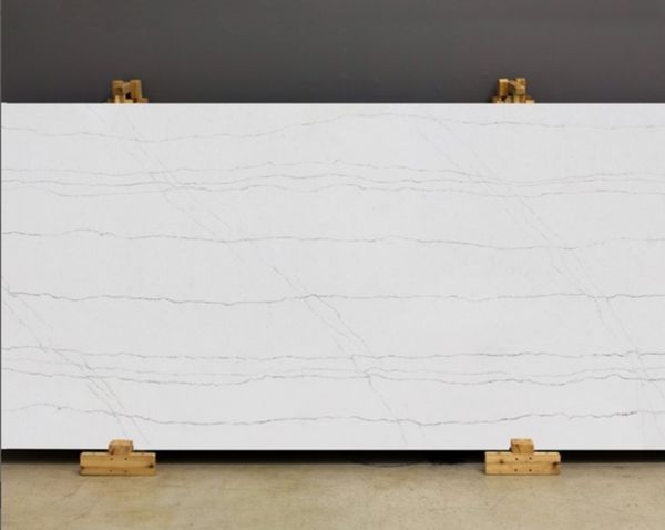 Đá thạch anh vicostone luce di luna bq8690