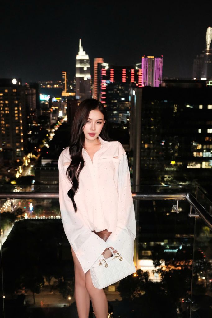 Ivory Top