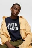 T-SHIRT WITH CONTRAST PRINT