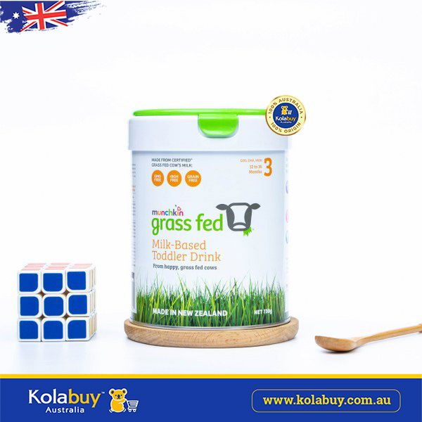 [KolaSub: Tặng 5% & 100% Freeship] Sữa bột Munchkin Grass Fed số 3 cho bé từ 1-3 tuổi Milk-Based Toddler Drink Stage 3 730g