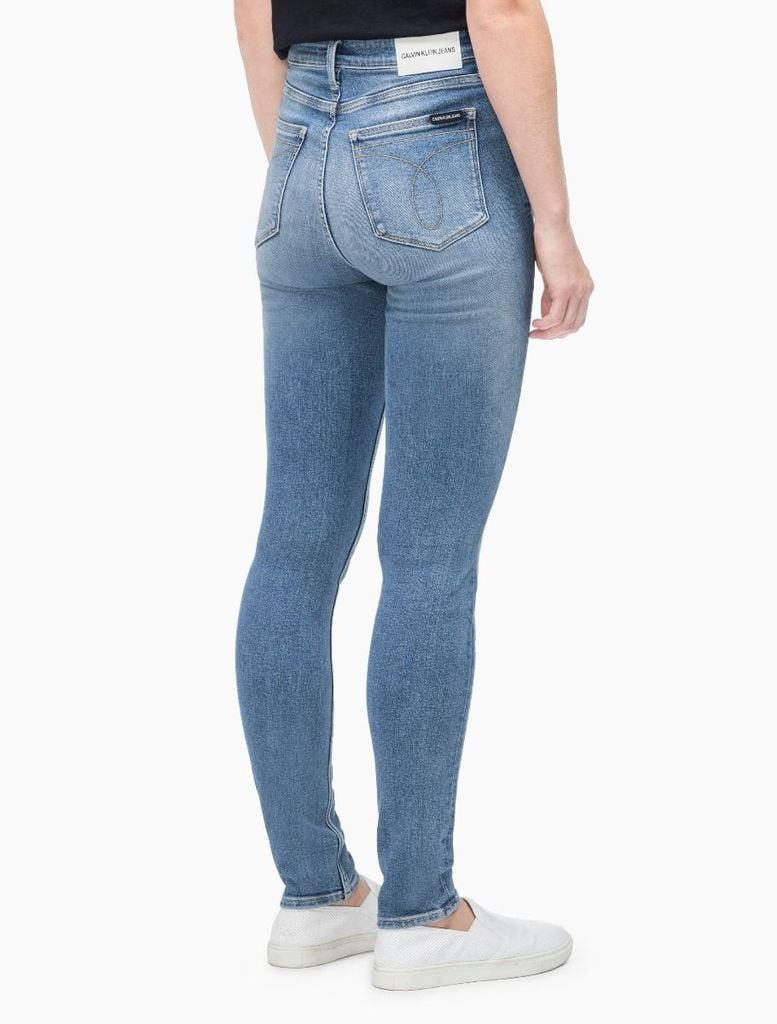 CKJ 010 SKINNY HIGH RISE JEANS