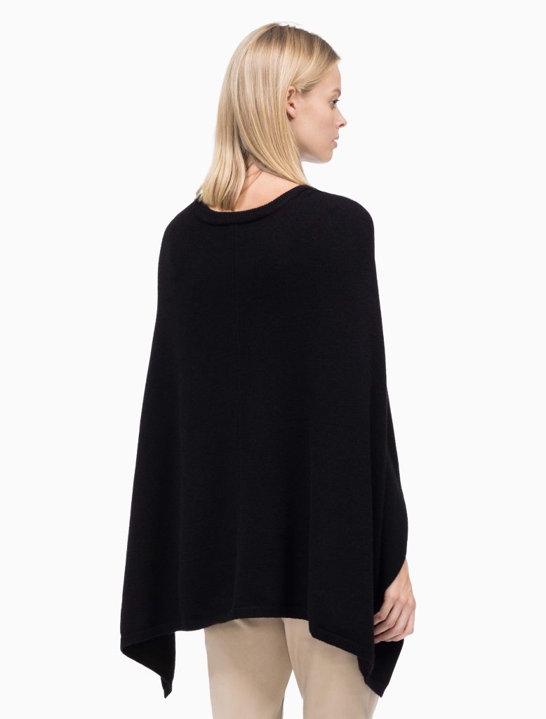 SWEATER CAPE