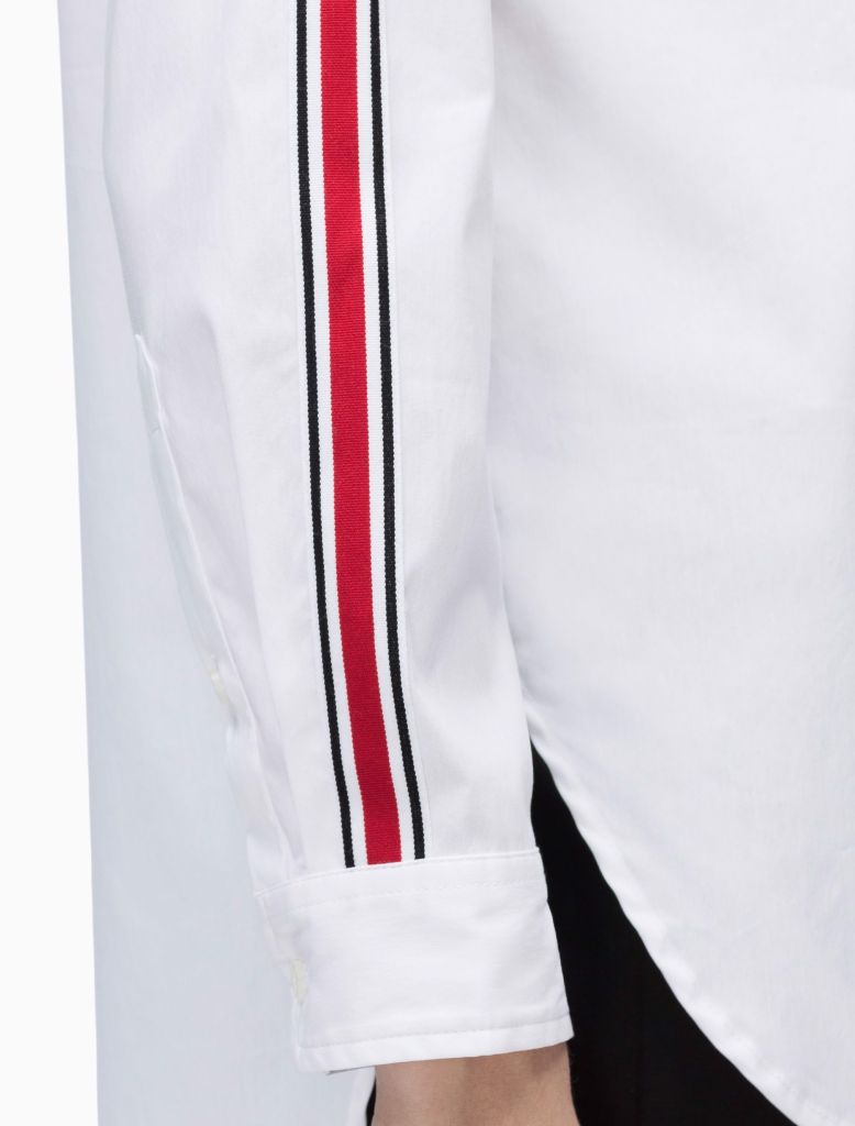 BOYFRIEND TUNIC SHIRT WITH RED RIBBON