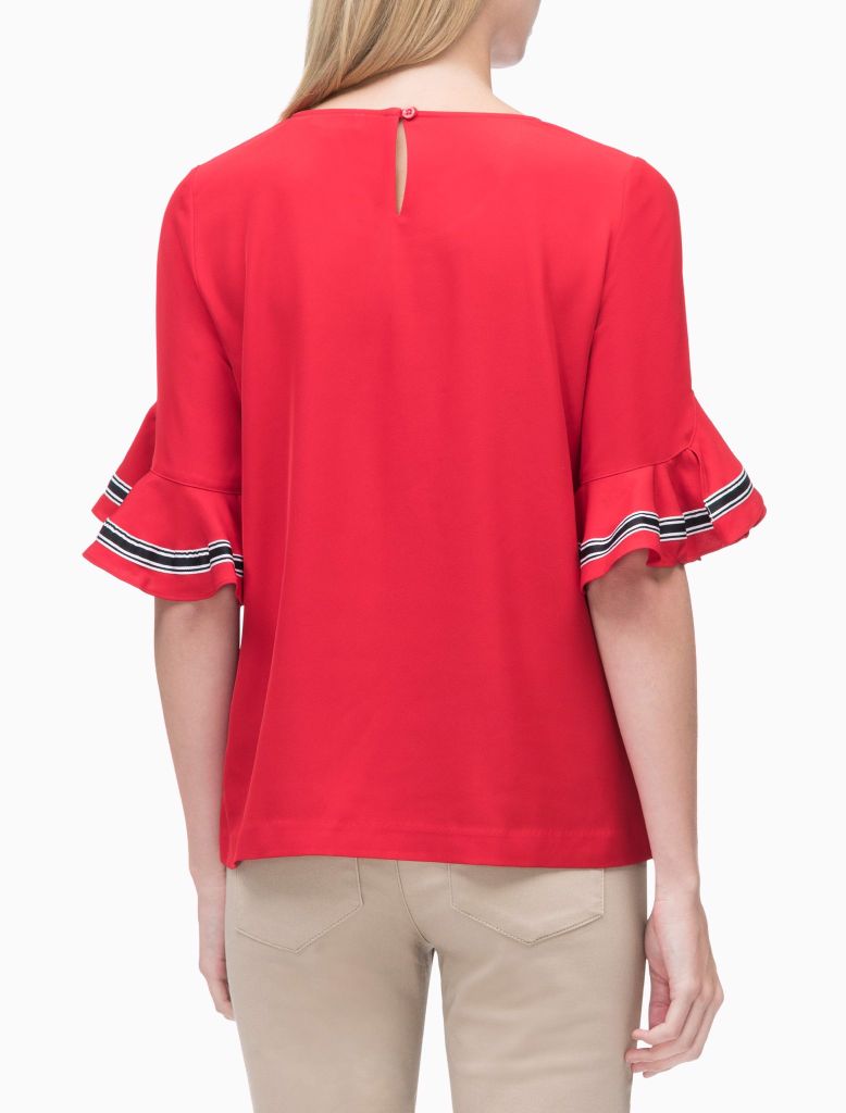 BLOUSE WITH RUFFLE SLEEVE