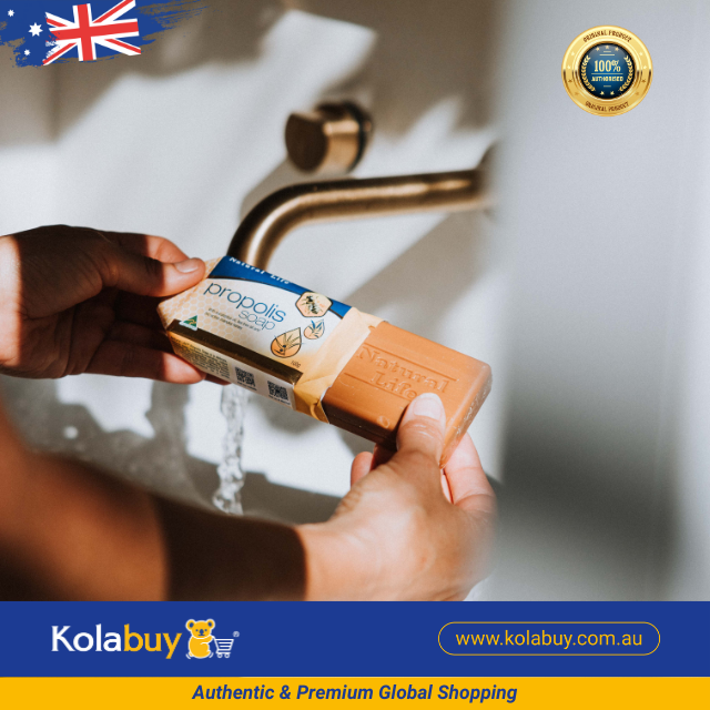 Xà phòng thảo dược keo ong Natural Life Úc Propolis Soap 100g