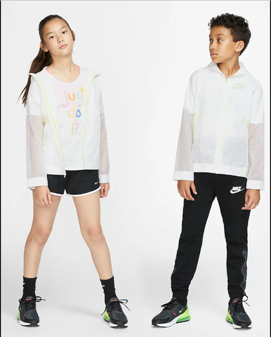 Older Kids' Jacket: Nike Sportswear Windrunner