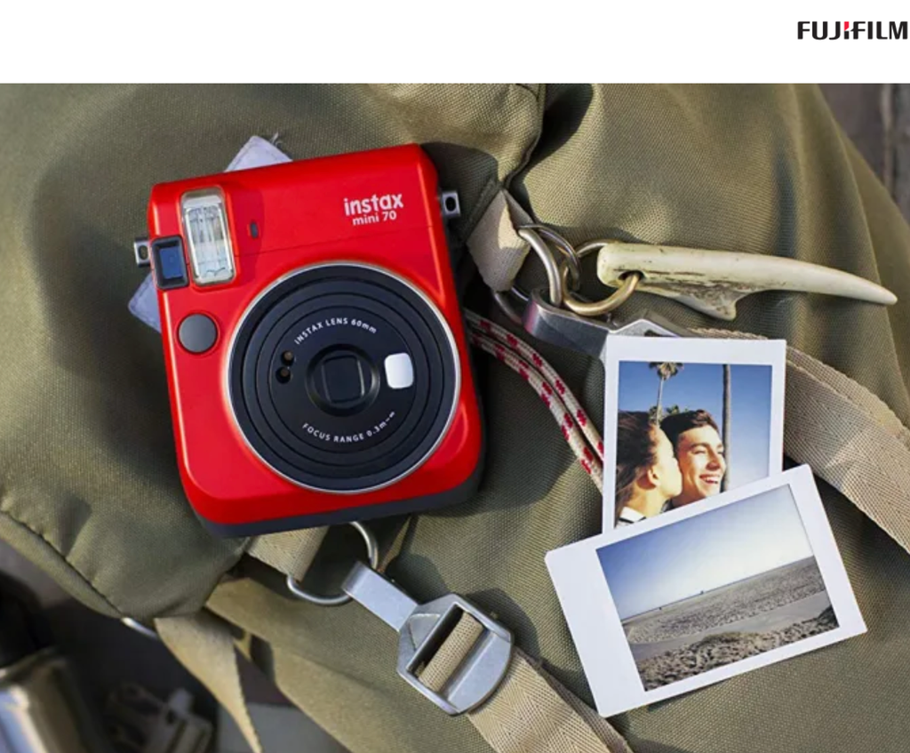Fujifilm Instax Mini 70 (Passion Red)