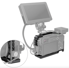 SmallRig 3164 - Khung bảo vệ kèm báng tay cầm Silicon dành cho Sony A6100/A6300/A6400