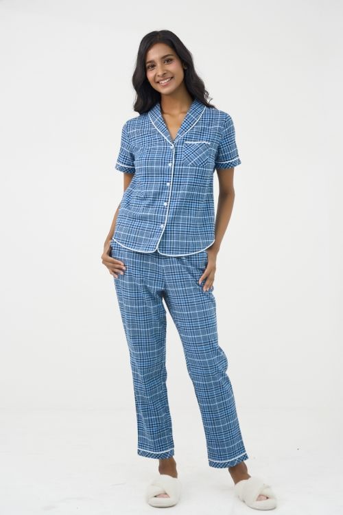  BKD079W02-BỘ KATE DÀI HỌA TIẾT CARO XANH MANG LẠI CẢM GIÁC TRẺ TRUNG VÀ NĂNG ĐỘNG 