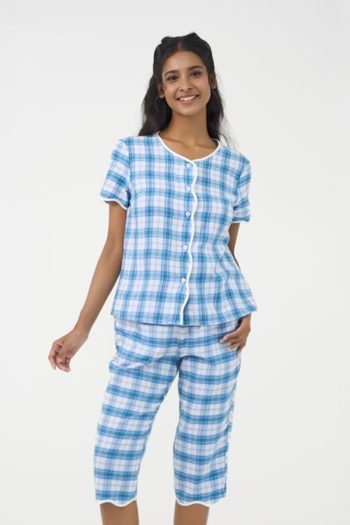  BKL041S42-BỘ KATE LỬNG HỌA TIẾT CARO TRẮNG VÀ XANH VỚI THIẾT KẾ LƯỢN SÓNG TẠO CẢM GIÁC TRẺ TRUNG VÀ THOẢI MÁI. 