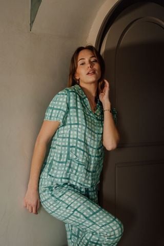  BKL070S51-BỘ LỬNG TOLE VỚI THIẾT KẾ CỔ PIJAMA ĐIỂM NHẤN RODE NỔI BẬT MANG LẠI SỰ NỮ TÍNH VÀ THANH LỊCH 