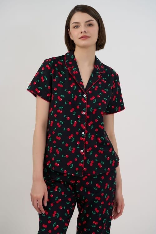  BKL161W44-BỘ KATE LỬNG CỔ PIJAMA VỚI ĐIỂM NHẤN RODE NỔI BẬT MANG ĐẾN SỰ THOẢI MÁI VÀ THOÁNG MÁT. 