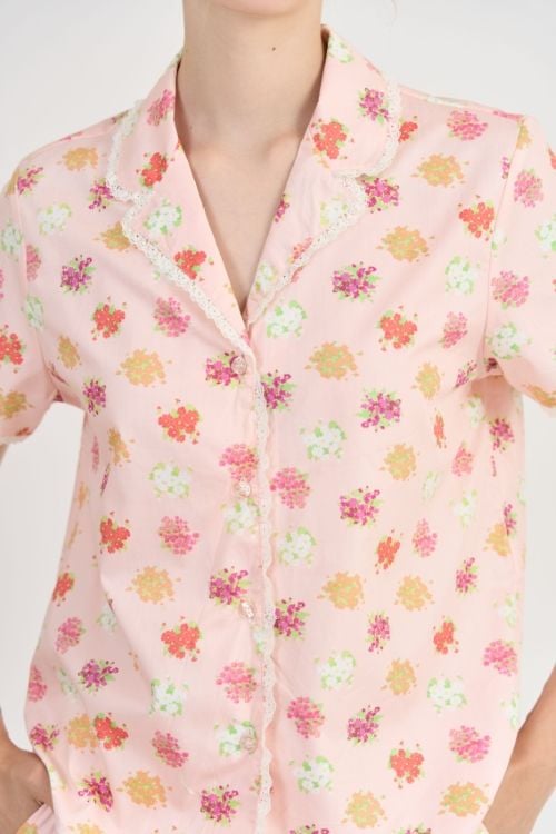  BKL162W41-BỘ KATE LỬNG CỔ PIJAMA VỚI ĐIỂM NHẤN PHỐI REN NỔI BẬT MANG ĐẾN SỰ THOẢI MÁI VÀ THOÁNG MÁT. 