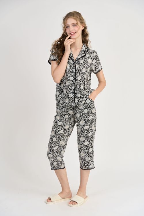  BKL163W41-BỘ TOLE LỬNG CỔ PIJAMA VỚI ĐIỂM NHẤN REN NỔI BẬT MANG ĐẾN SỰ THOẢI MÁI VÀ THOÁNG MÁT. 